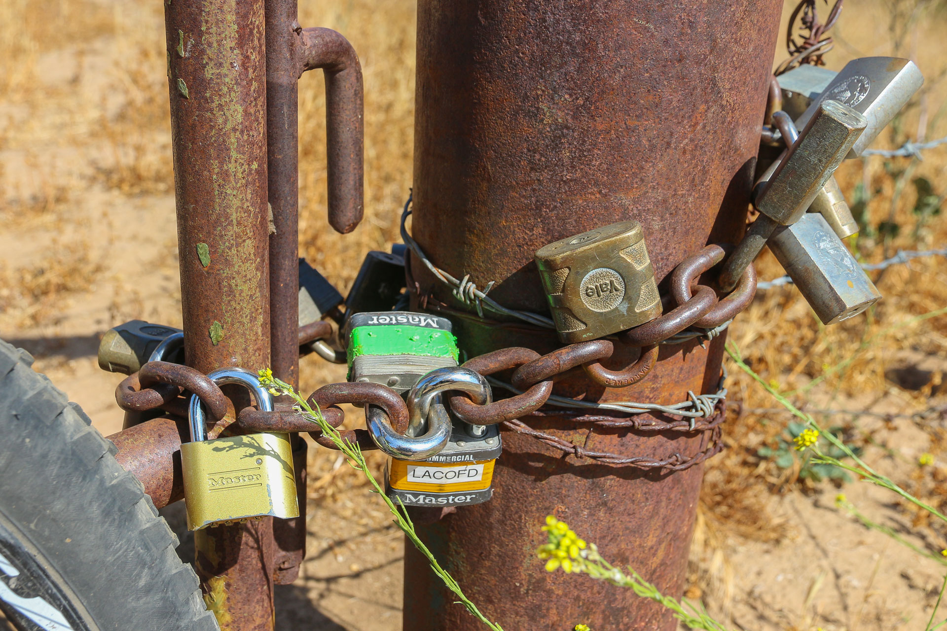 cadenas et chaînes de portail