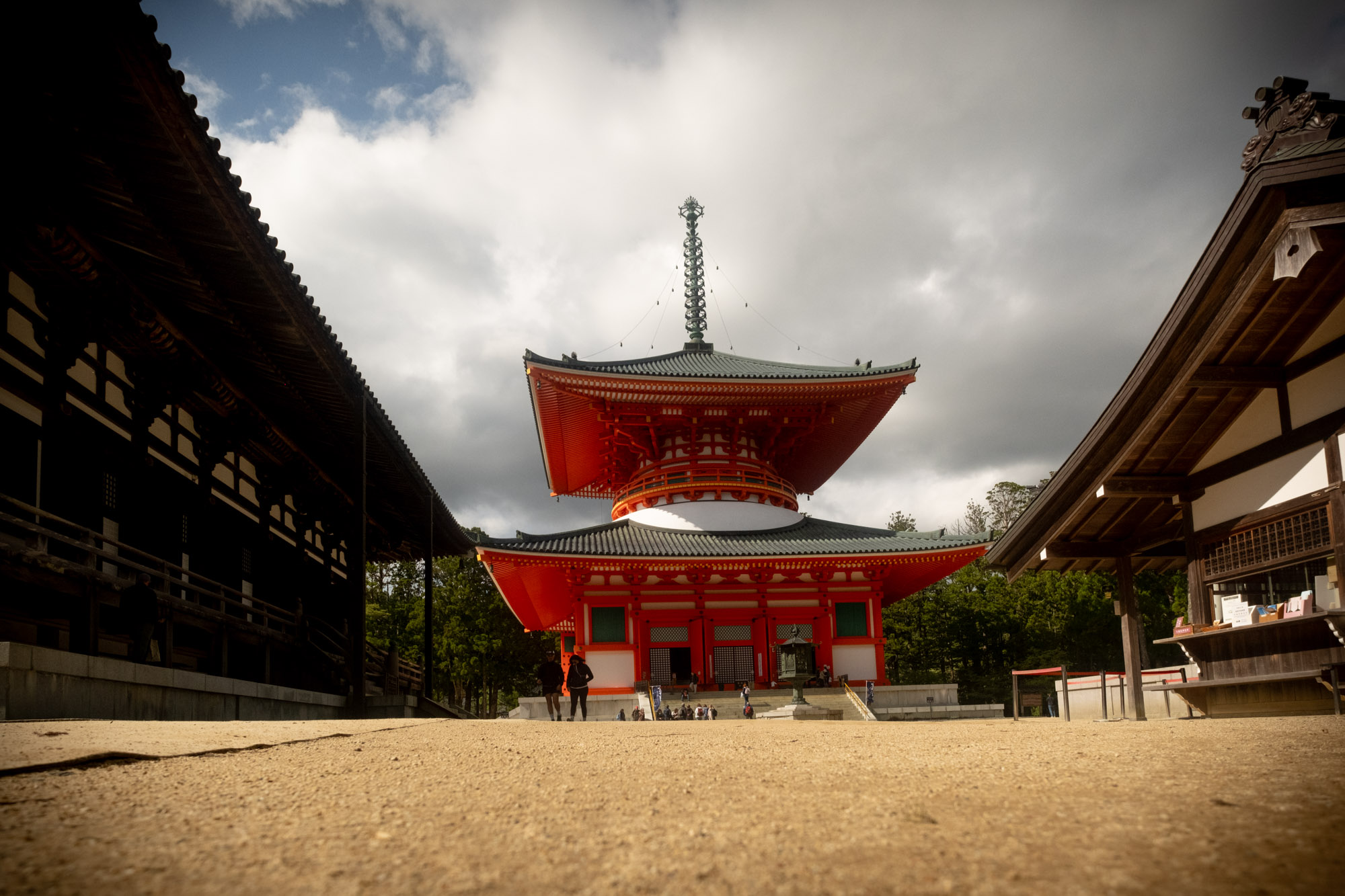 Pagode vermillon de la péninsule de Kii au Japon © Xavier Pasche
